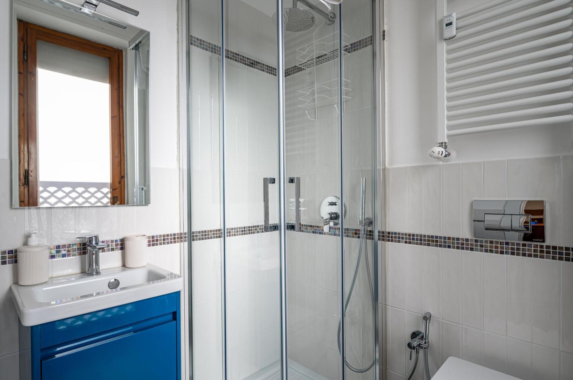 Appartamento Visarno & Roomy Flat X6 With Parking