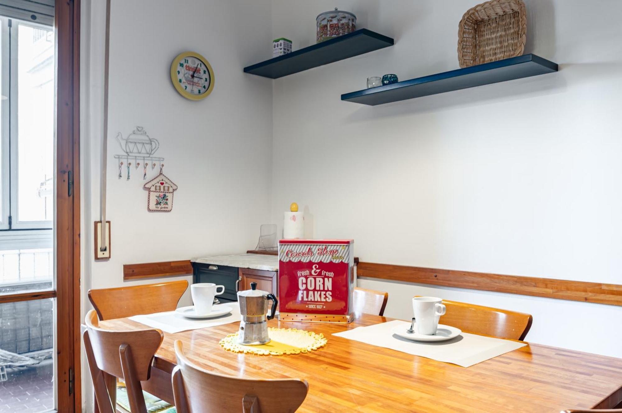 Visarno & Roomy Flat X6 With Parking Appartement