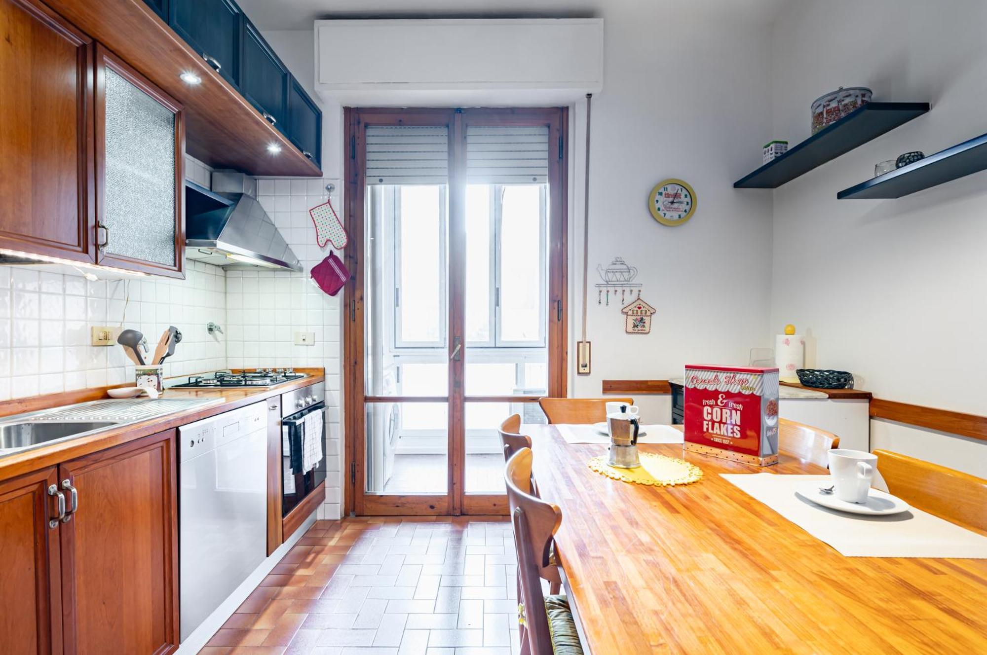 Appartement Visarno & Roomy Flat X6 With Parking *