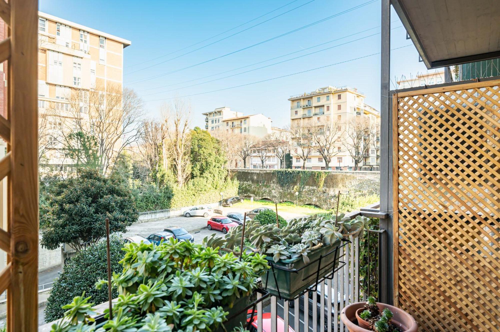 Visarno & Roomy Flat X6 With Parking Appartement Florence